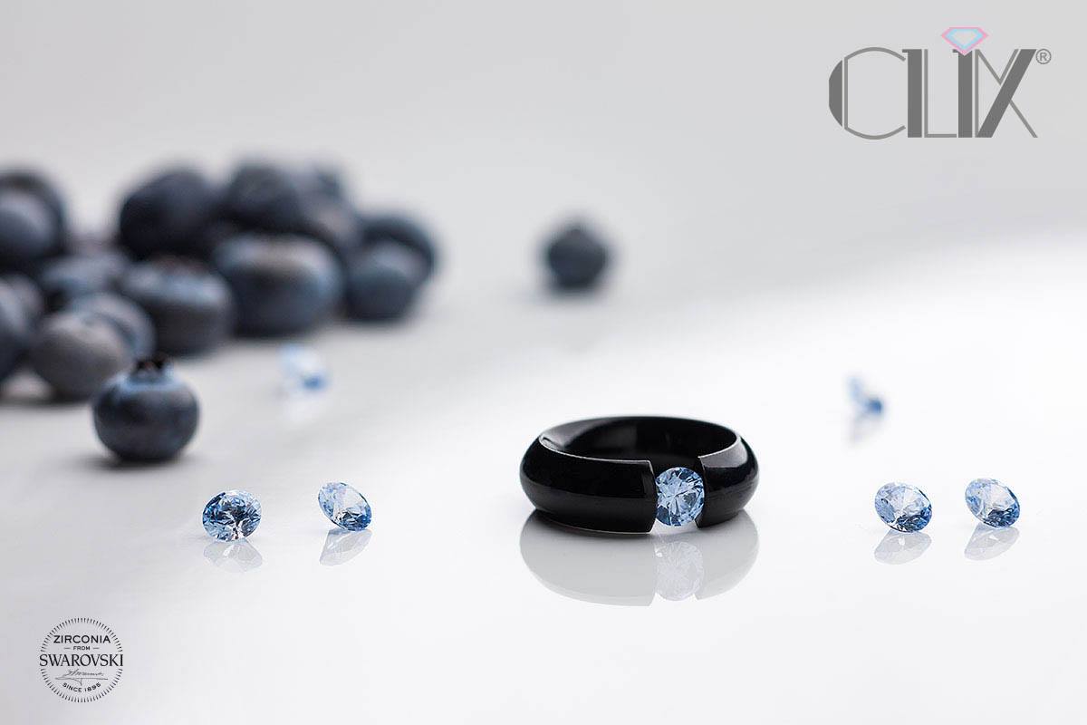 CLIX© | 1 anillo negro con 5 circonitas Swarovski